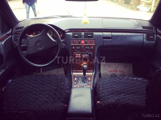 Mercedes E 300 1999, 321,456 km - 3.0 л - Lənkəran