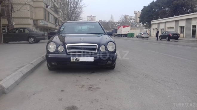 Mercedes E 220 1998, 300,000 km - 0.2 л - Bakı