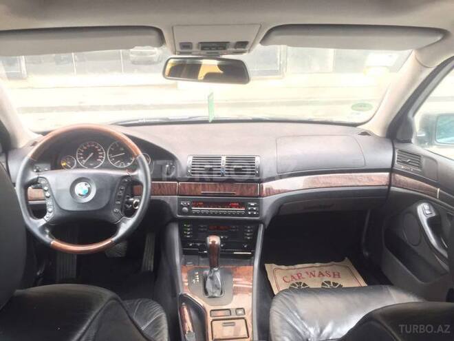 BMW 525 2002, 261,000 km - 2.5 l - Bakı