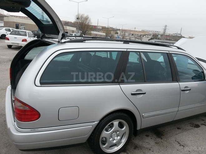 Mercedes E 240 1998, 156,700 km - 2.4 l - Bakı