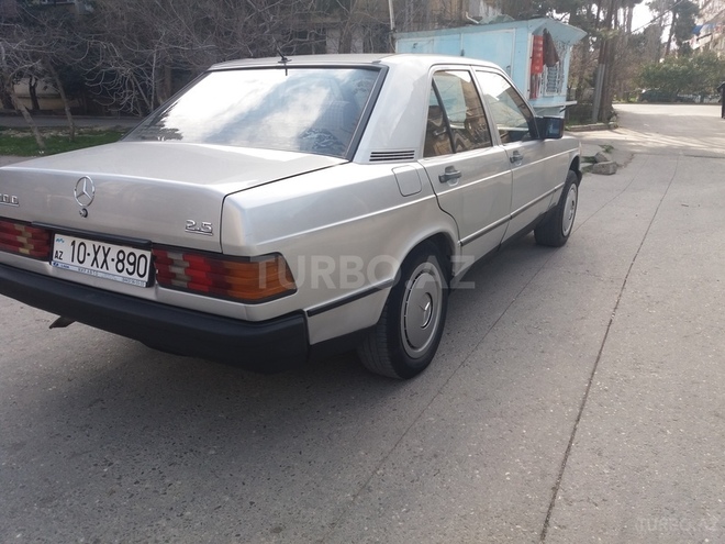 Mercedes 190 1986, 248,000 km - 2.5 l - Bakı