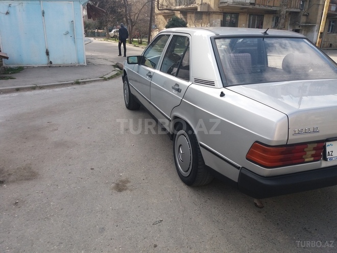 Mercedes 190 1986, 248,000 km - 2.5 l - Bakı