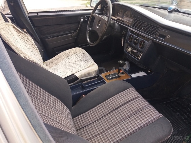 Mercedes 190 1986, 248,000 km - 2.5 l - Bakı