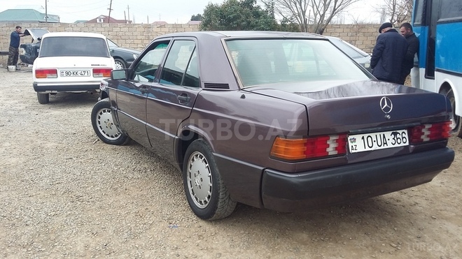 Mercedes 190 1990, 282,115 km - 2.0 l - Biləsuvar