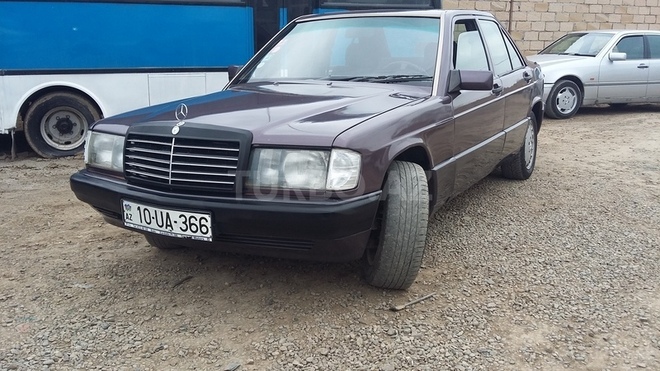 Mercedes 190 1990, 282,115 km - 2.0 l - Biləsuvar