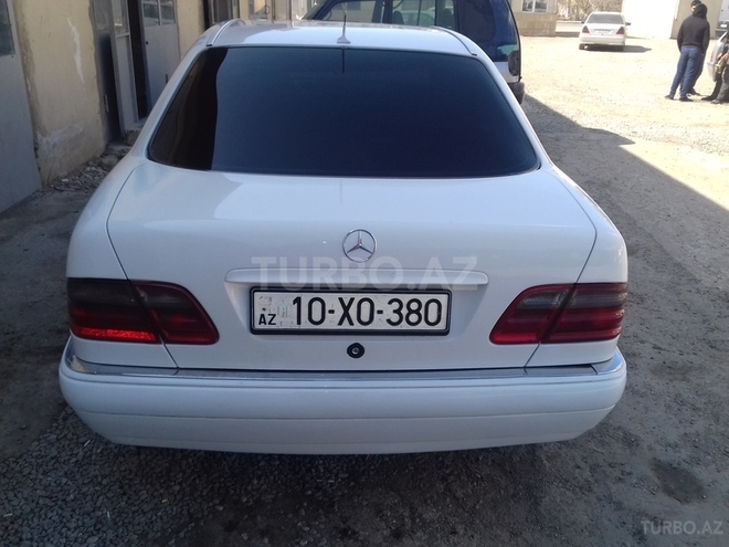 Mercedes E 300 1995, 400,000 km - 3.0 l - Bakı