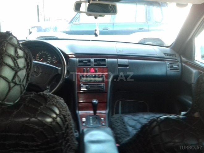 Mercedes E 300 1995, 400,000 km - 3.0 l - Bakı