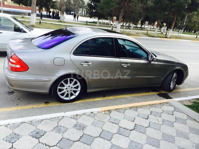 Mercedes E 280 2005, 210,000 km - 3.0 л - Şirvan