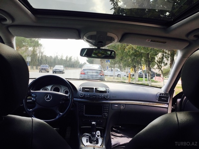 Mercedes E 280 2005, 210,000 km - 3.0 л - Şirvan