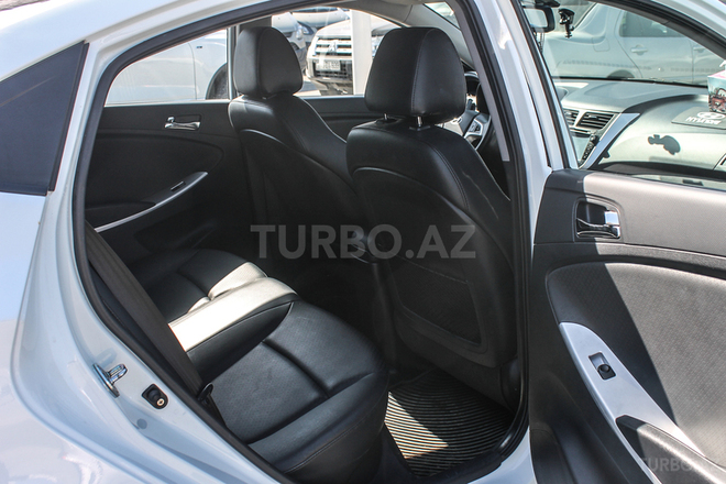 Hyundai Accent 2011, 75,800 km - 1.6 l - Bakı
