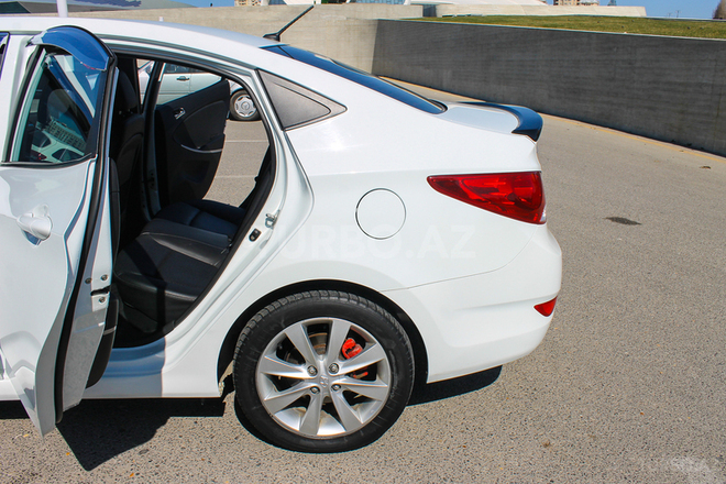 Hyundai Accent 2011, 75,800 km - 1.6 l - Bakı