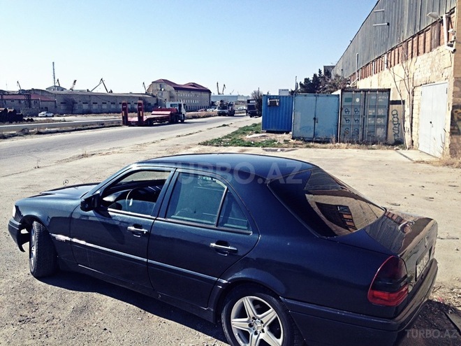 Mercedes C 220 1997, 380,999 km - 2.2 l - Bakı