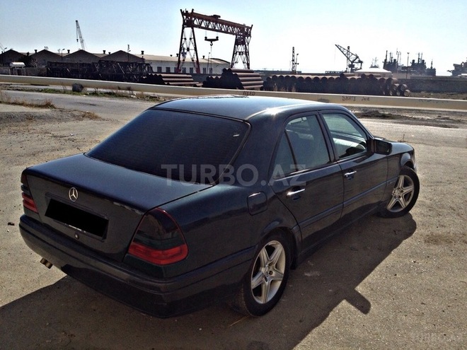 Mercedes C 220 1997, 380,999 km - 2.2 l - Bakı