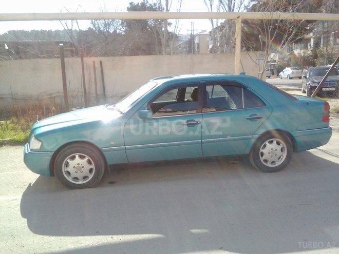 Mercedes C 200 1994, 150,000 km - 2.0 l - Bakı