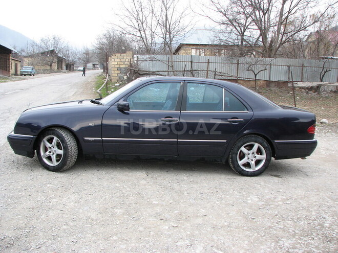 Mercedes E 230 1996, 377,000 km - 2.3 л - Şəki