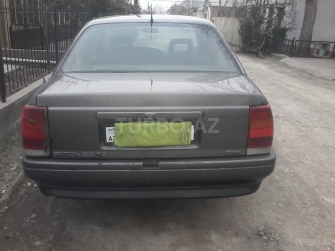 Opel Omega 1987, 545,000 km - 1.6 l - Gəncə