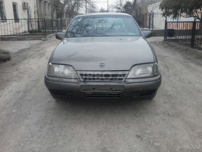 Opel Omega 1987, 545,000 km - 1.6 l - Gəncə
