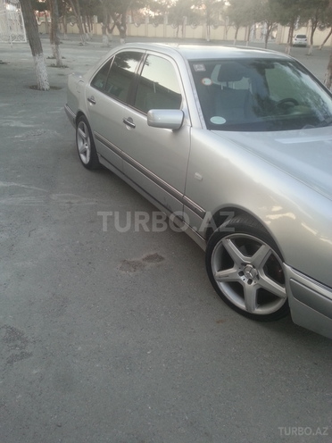 Mercedes E 320 1996, 282,746 km - 3.2 l - Bakı
