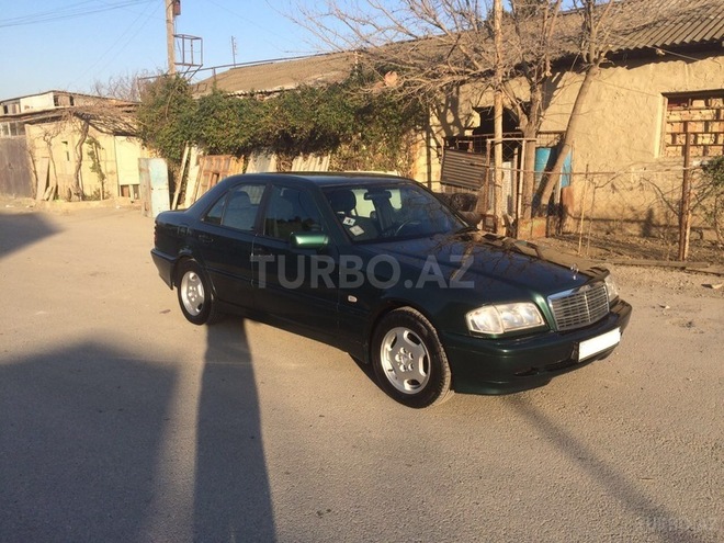 Mercedes C 220 1999, 218,000 km - 2.2 л - Xırdalan