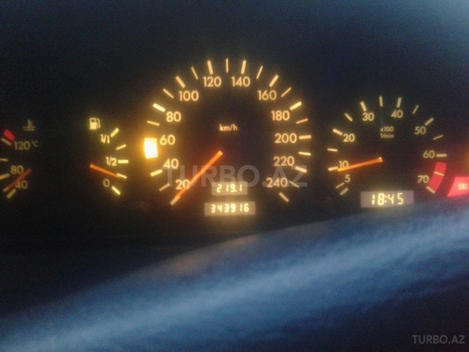Mercedes C 180 1994, 323,000 km - 1.8 л - Bakı