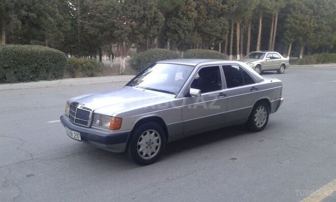 Mercedes 190 1991, 169,000 km - 1.8 l - Sumqayıt
