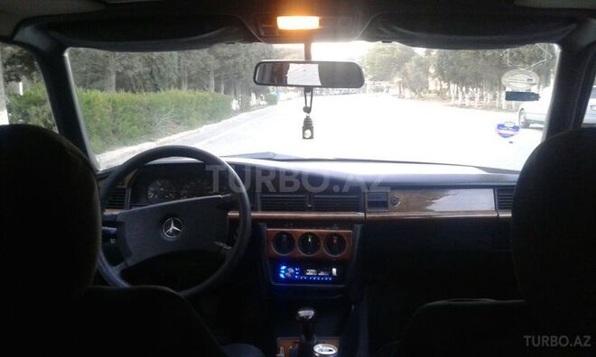 Mercedes 190 1991, 169,000 km - 1.8 l - Sumqayıt