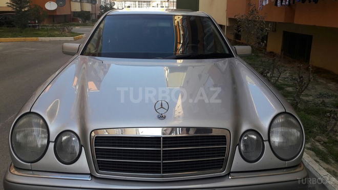 Mercedes E 200 1998, 144,000 km - 2.0 l - Bakı