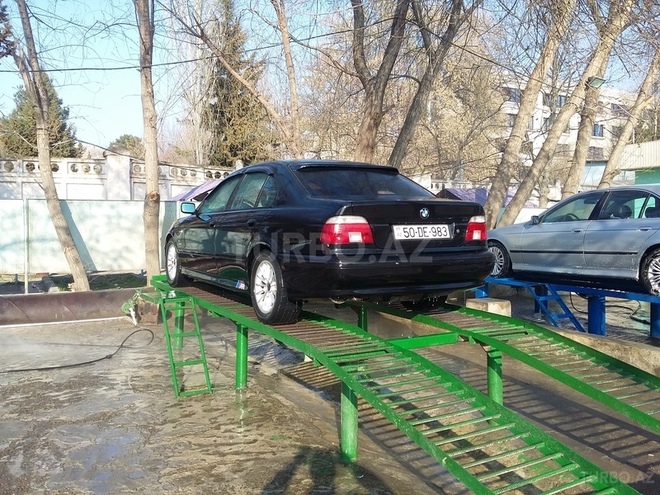 BMW 528 1997, 215,000 km - 2.8 l - Mingəçevir