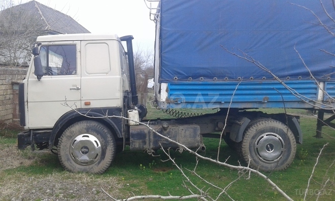 MAZ 54323 1988, 585,351 km - 14.0 л - Astara