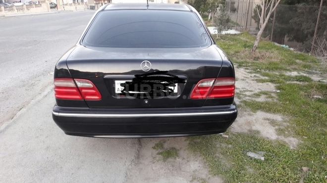 Mercedes E 200 2001, 160,000 km - 2.0 л - Bakı