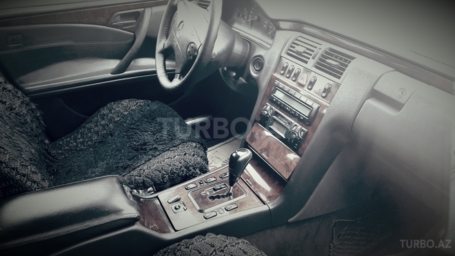 Mercedes E 200 2001, 160,000 km - 2.0 л - Bakı