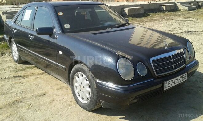 Mercedes E 230 1997, 220,000 km - 2.3 l - Bakı
