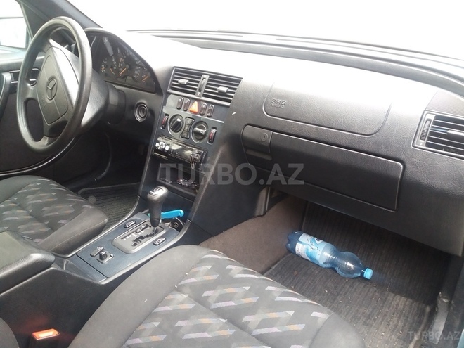 Mercedes C 200 1998, 265,000 km - 2.0 l - Gəncə