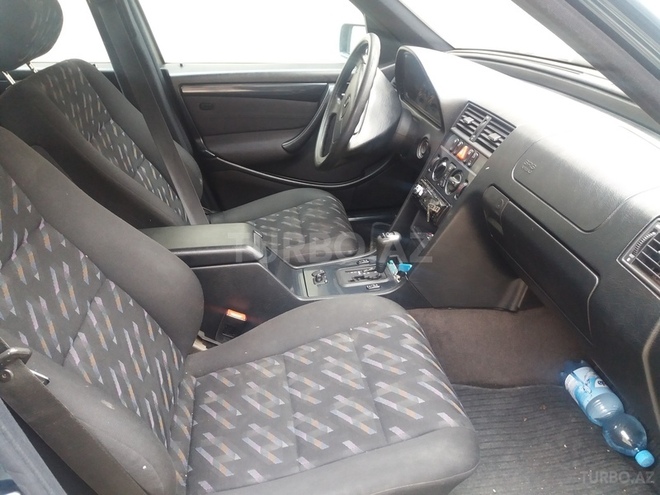 Mercedes C 200 1998, 265,000 km - 2.0 l - Gəncə