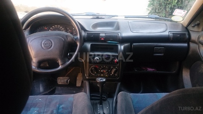 Opel Astra 1995, 3,300,129 km - 1.6 l - Bakı