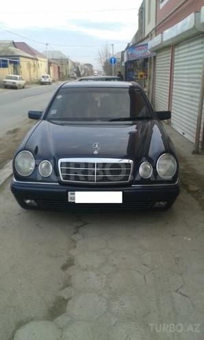 Mercedes E 240 1998, 200,000 km - 2.4 l - Bakı