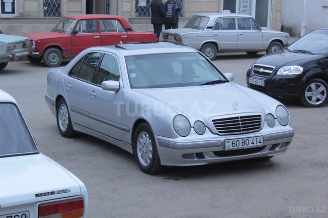 Mercedes E 200 1997, 225,720 km - 2.0 л - Tovuz