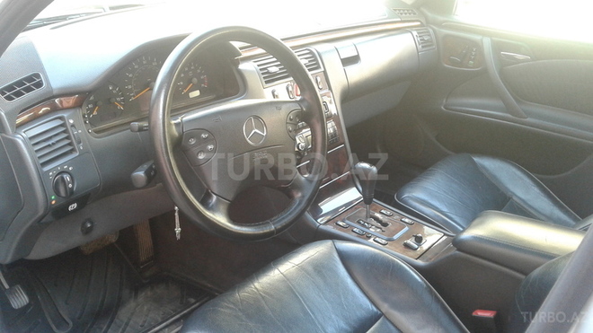 Mercedes E 320 2000, 334,000 km - 0.3 l - Bakı