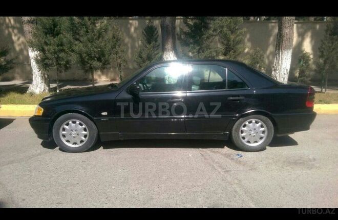 Mercedes C 230 1999, 330,000 km - 2.3 l - Bakı