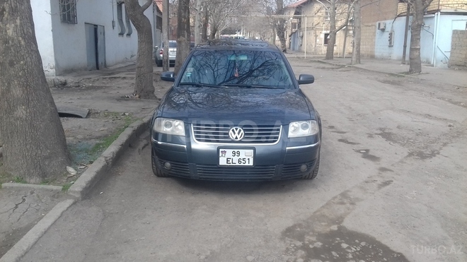 Volkswagen Passat 2002, 128,000 km - 1.8 l - Gəncə