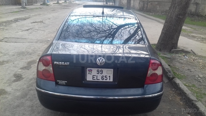 Volkswagen Passat 2002, 128,000 km - 1.8 l - Gəncə
