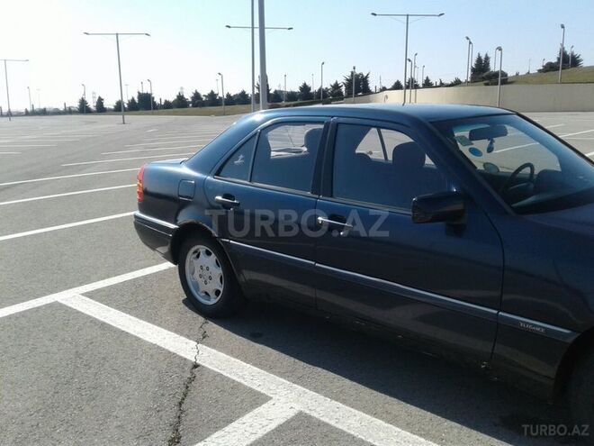 Mercedes C 220 1994, 418,000 km - 2.2 l - Bakı