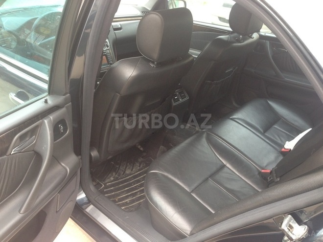Mercedes E 240 2000, 24,000 km - 0.3 l - Bakı