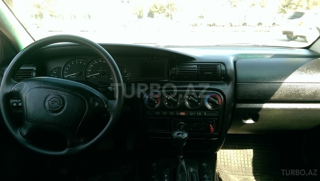Opel Omega 1994, 286,000 km - 2.0 l - Bakı