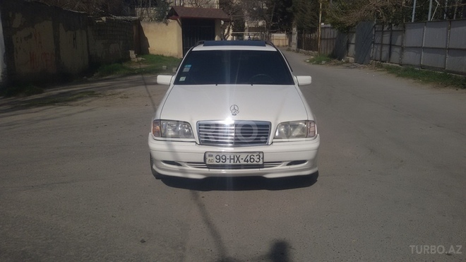 Mercedes C 220 1999, 250,000 km - 2.2 l - Bakı