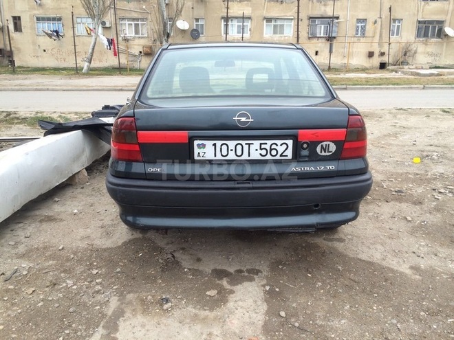 Opel Astra 1995, 200,000 km - 1.7 l - Sumqayıt