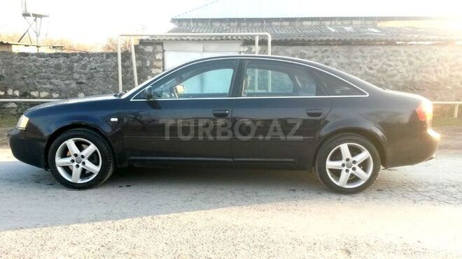 Audi A6 2001, 198,000 km - 2.4 l - Zaqatala