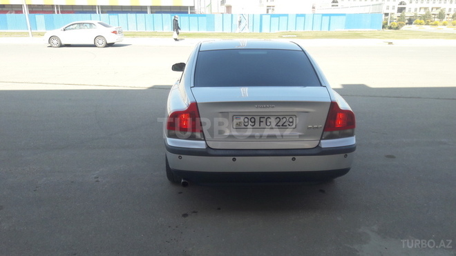 Volvo S60 2002, 244,000 km - 2.5 l - Bakı