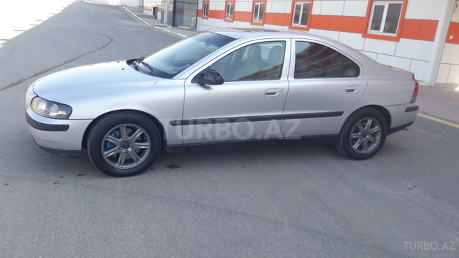 Volvo S60 2002, 244,000 km - 2.5 l - Bakı