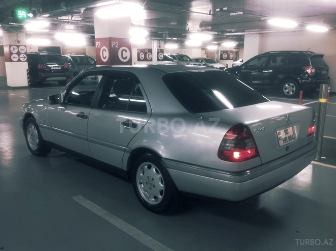 Mercedes C 200 1996, 156,000 km - 2.0 l - Bakı